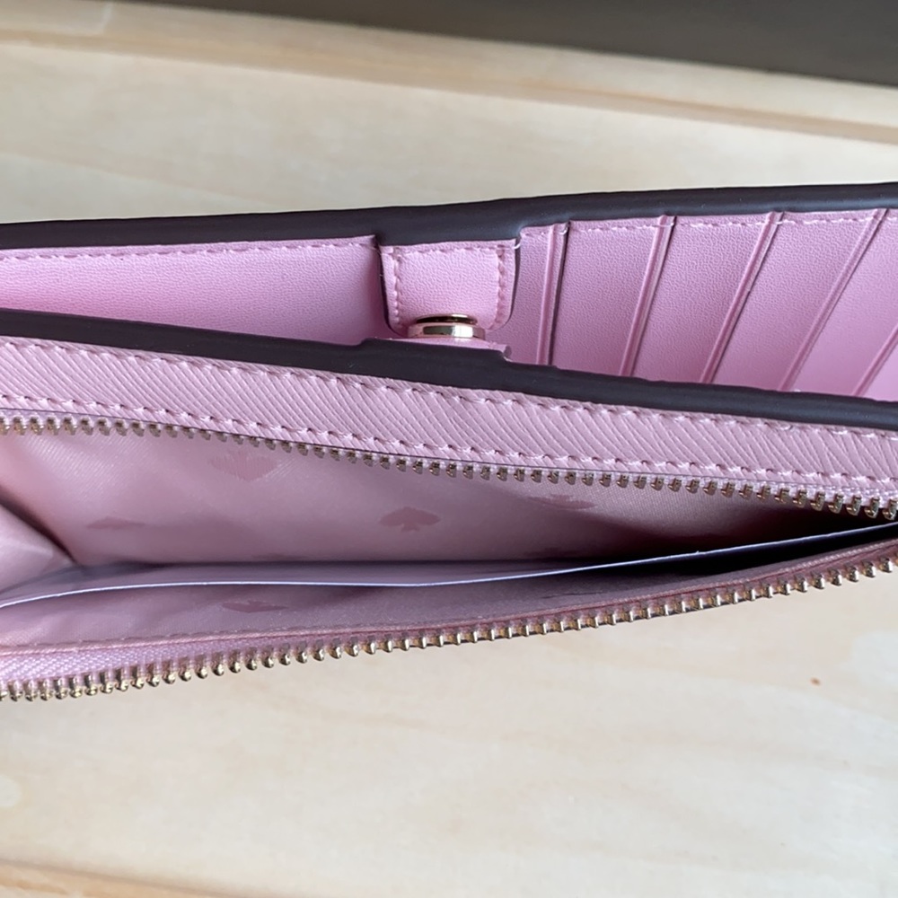 Kate Spade Wallet - Picture 8 of 8